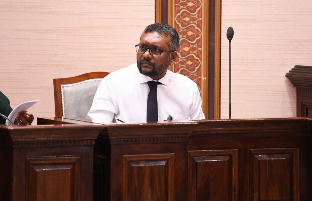 Mi aharu fahukolhu noonee anna aharu kureekolhu Ihavandhippolhugai bankaringe hidhumaiy fesheyne: Minister
