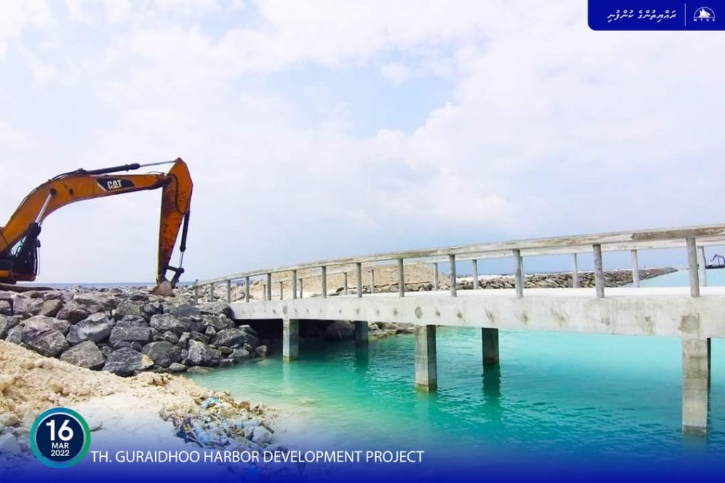 MTCC Projects: Th. Guraidhoo Bandharuge Walk-Way Bridge ge masakkai nimijje
