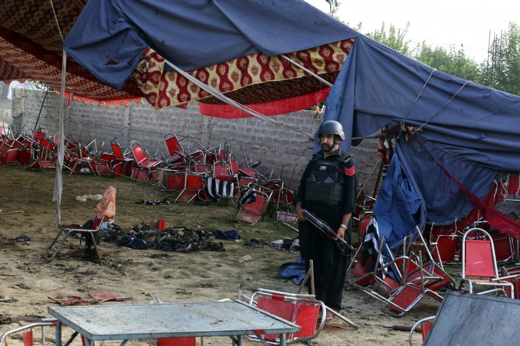 Pakistan gai jaanunfidhaavegen dhin hamalaa gai maruvi meehunge adhdhadhu 54 ah