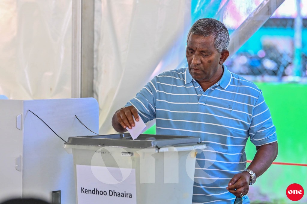 Majilis inthihaabu: Male' gai 181 foshi, atholhuthereygai 319