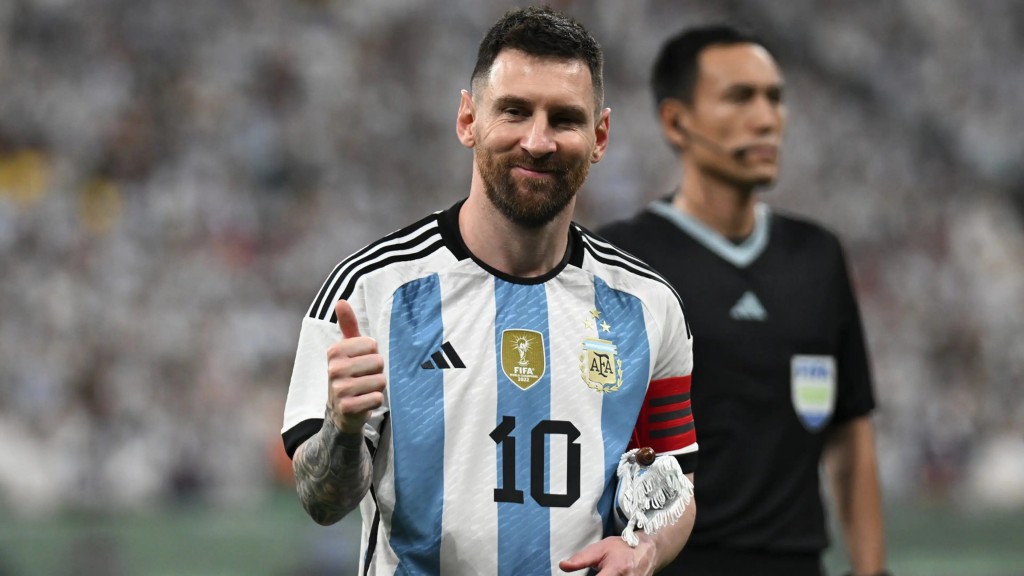 Messi career ge emme avas goal aaeku Argentina in Australia balikoffi