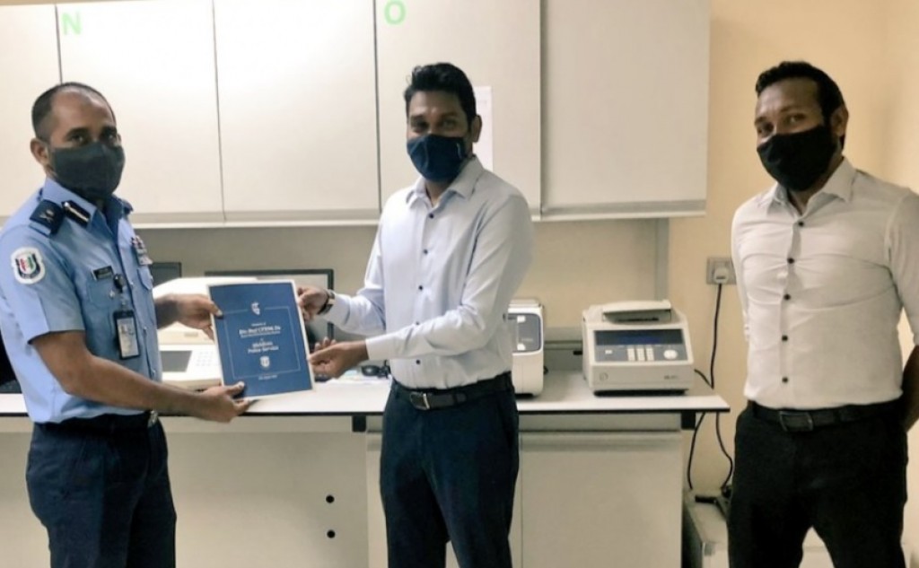 STO in Police Lab ah PCR machine eh hadhiyaa kohffi