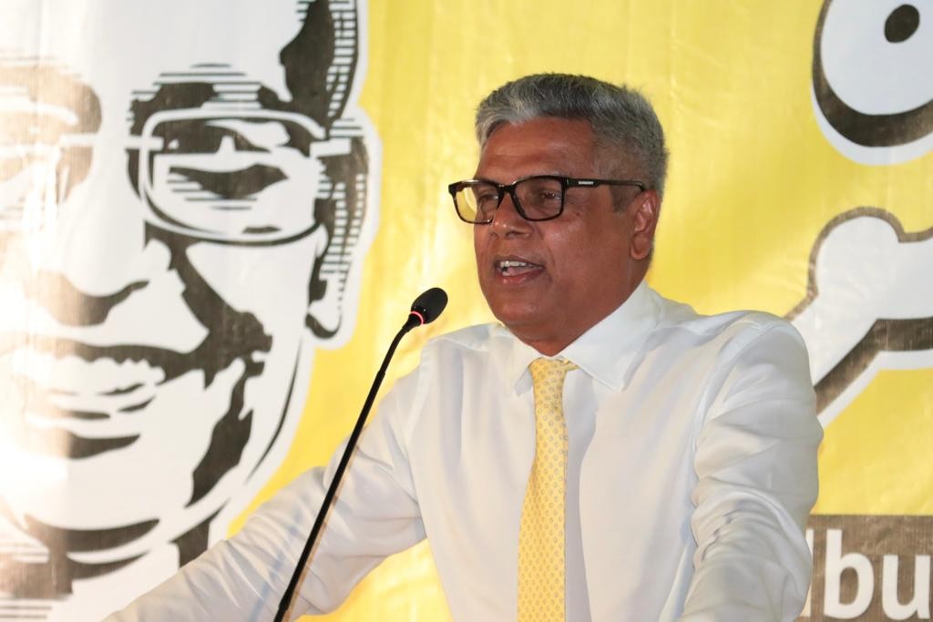 MDP ge vaudhuthah Raees Solih fuhdhavaifi, ekamah ithuru meehaku gennaane thaneh neiy: Moosa