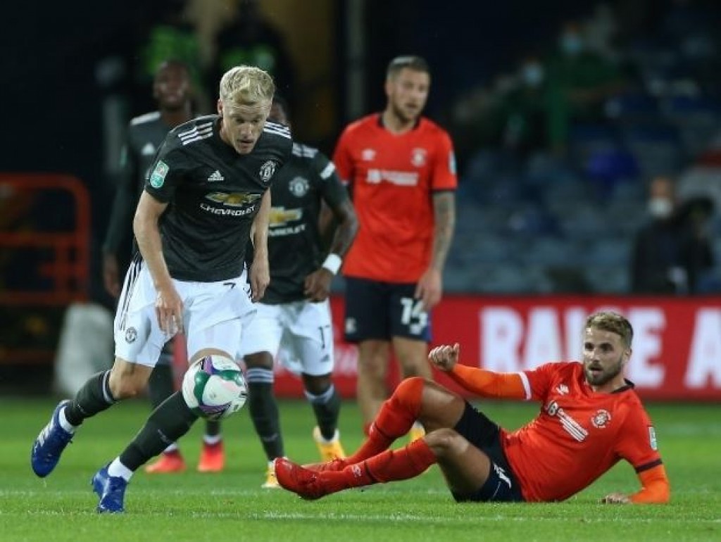 League cup: 2 vana division ge Luton athun United ah faseyha molheh