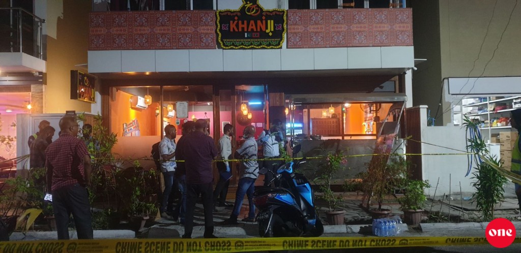 Bangladhesh waiter ge hashigandu gaumah fonuvaalaifi