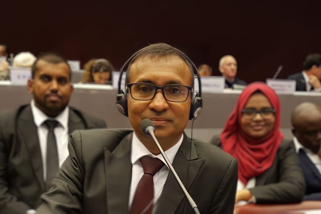 PG in lafaa dhinee Zameel ge mahsala fuluhun nah hushahalhan