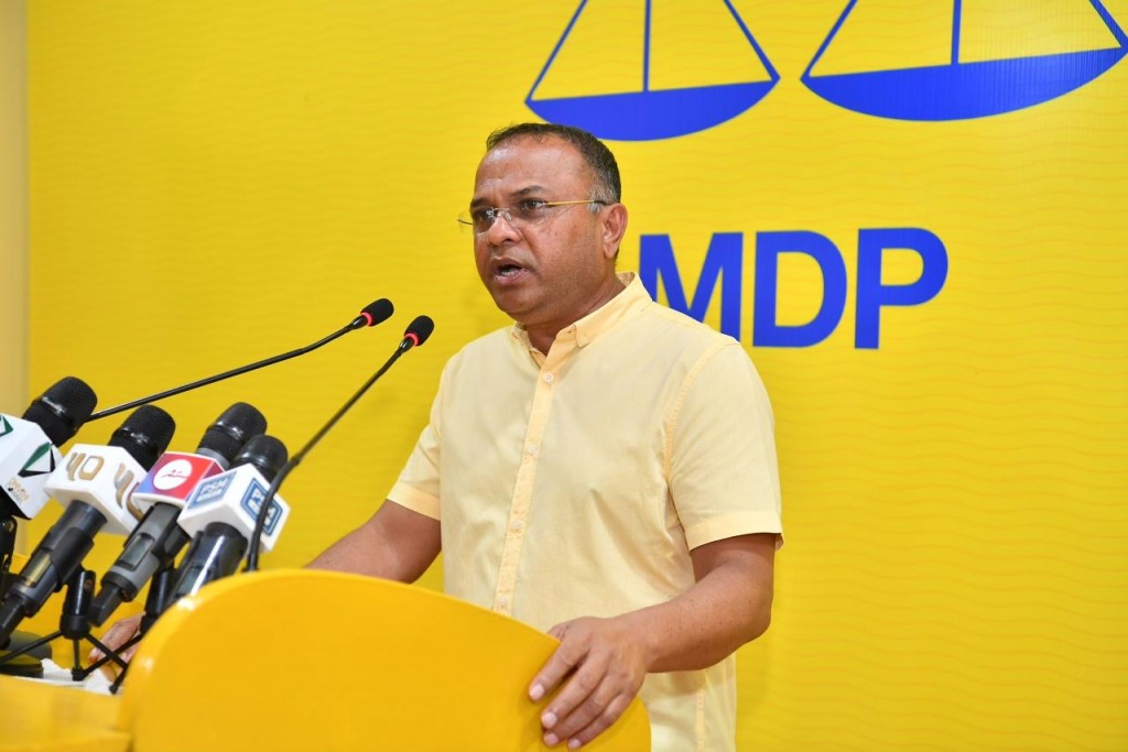 Andhun Hussain, Nasheed ah: Cabinet isthiufaa dhin fadha ''reacteh'' mi saruaakun nukuraane