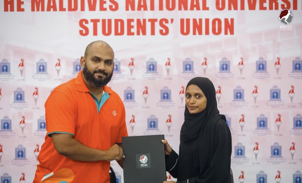 MNUSU Futsal Fiesta 2023 ge digital partner akah Dhiraagu