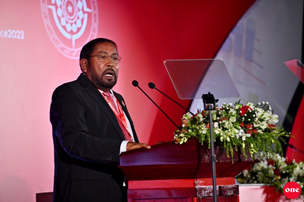 Leader kamah vaadhakuraane beyfulhaku nethumun hithaama kuran: Qaasim