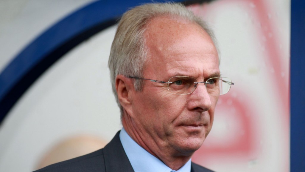 England gaumee team ah coach kan kohdhin Eriksson cancer ah faruvaa kuranee