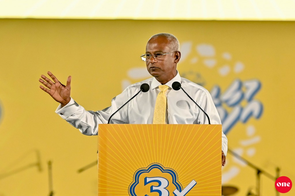 Konme kamehgai sarukaaraa dhekolhu vumakee democracy eh noon: Raees
