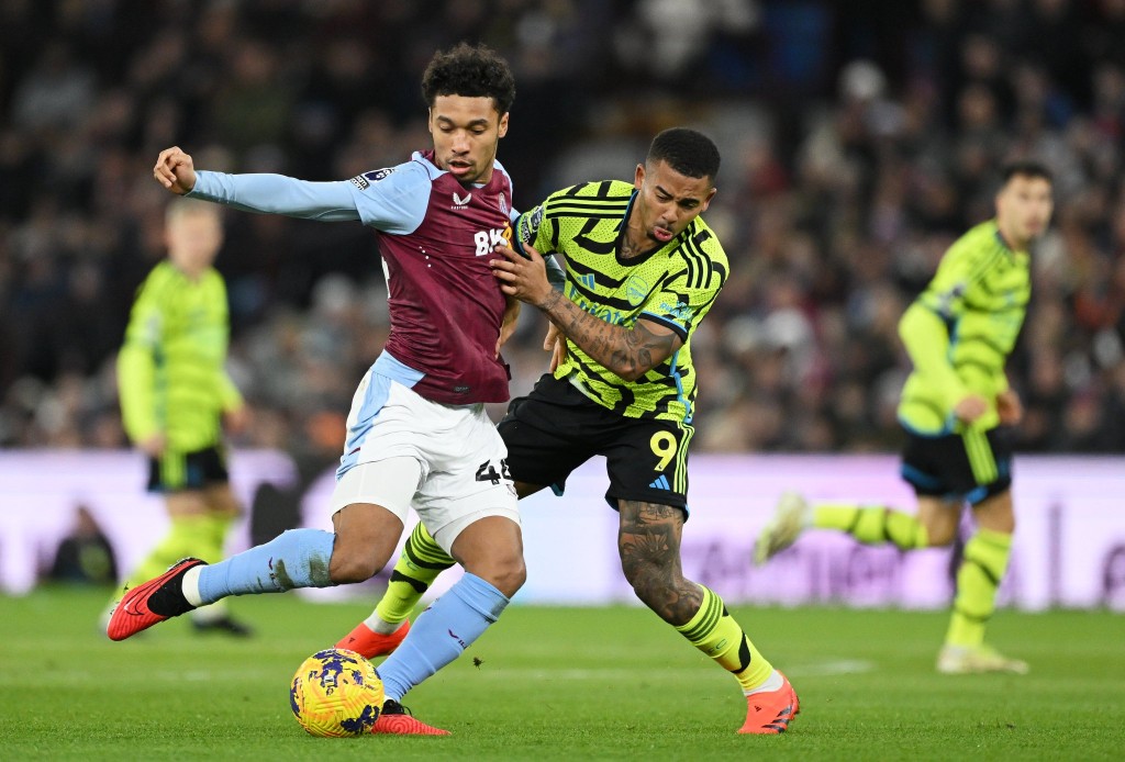 Villa in Arsenal 1 vana ah eriyaka nudhin, United ah ladhuvethi bayyeh