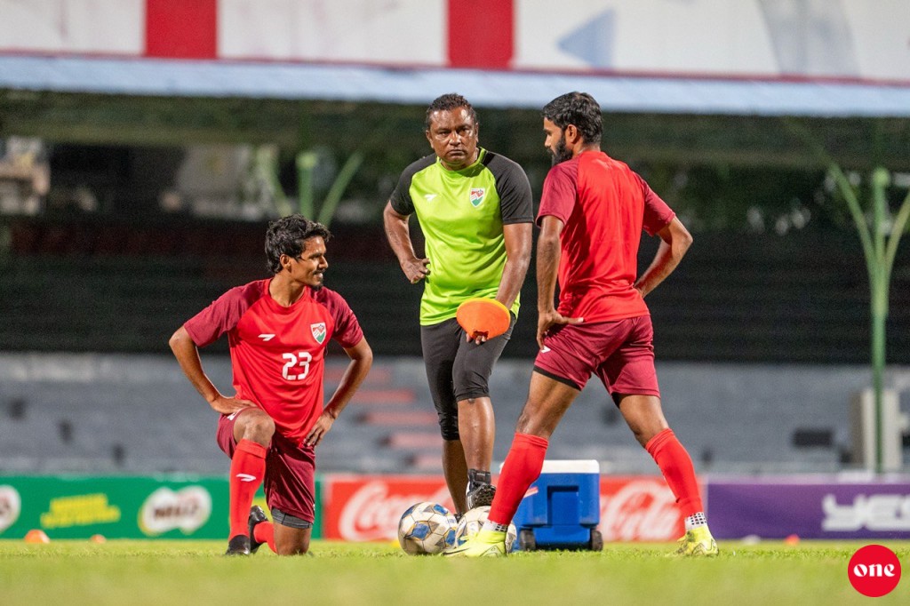 Diamond Jubilee mubaaraathugai 5 team akah furusathu dheyn visnanee  