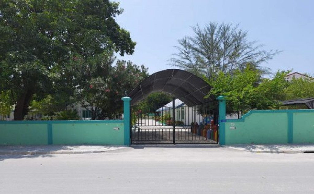 Dharivarun kurimathee Quruan ah furassaarakoh, laadheenee vaahaka dhekki teacher masakkathun ekaheri koffi