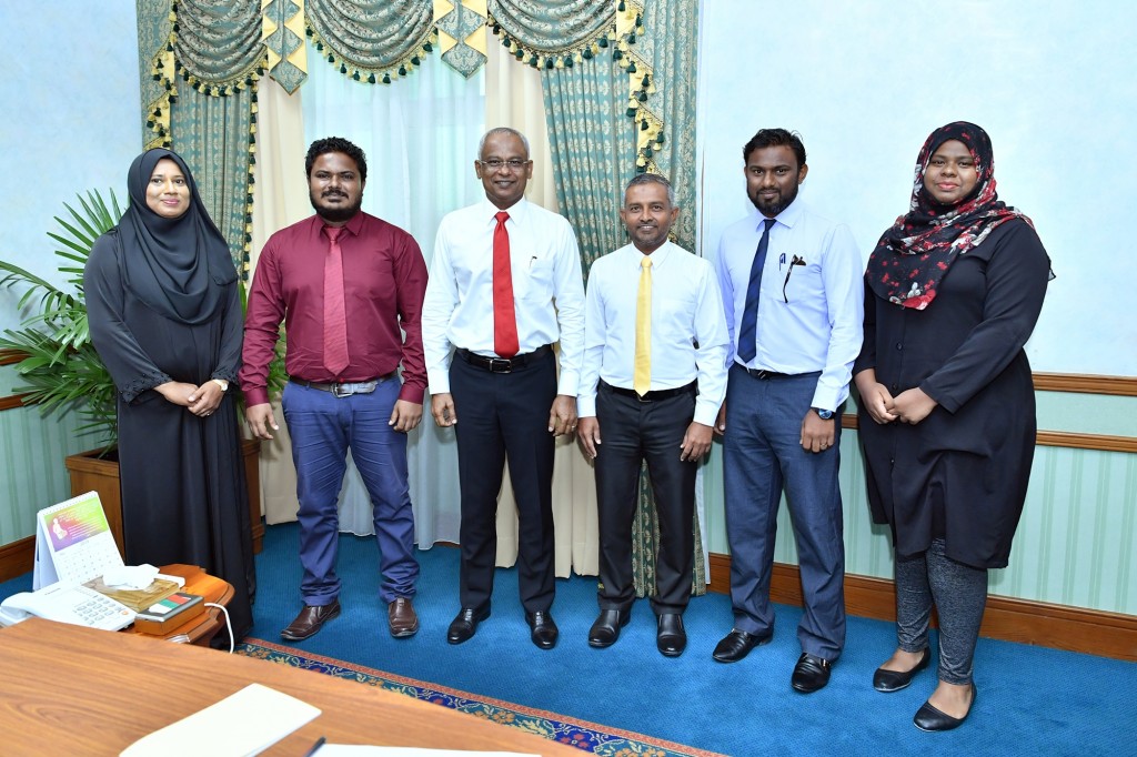 President Solih meets the Members of Naifaru Island Council