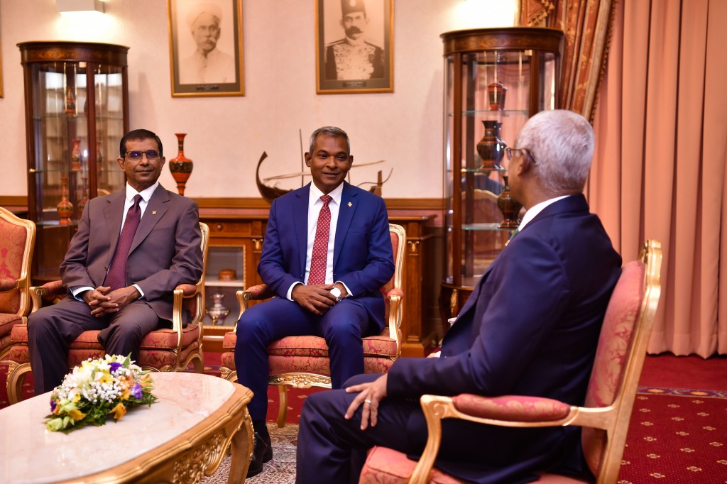 India ge safeerakah Shaheeb adhi Malaysia ge safeerakah Ali Hussain Didi ayyan koffi