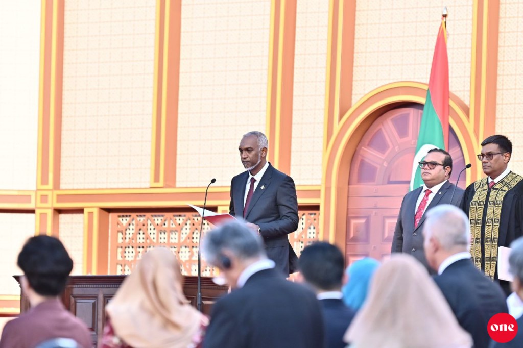 Dr. Mohamed Muizzu Raeesuljumhooriyya kamuge huvaa kuravvaifi