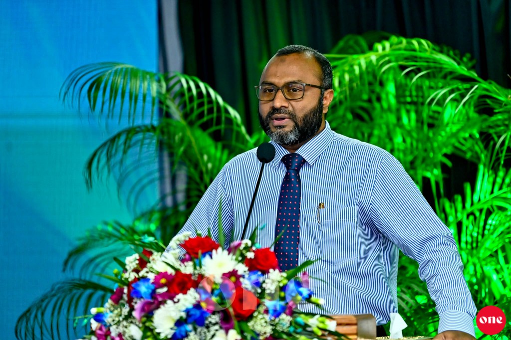 Zinmaa adhaa kuramun mi dhanee ihulaastherikamaa eku, ruhun nudhinas hidhumaiythakah badhaleh naannaane: Shaheem