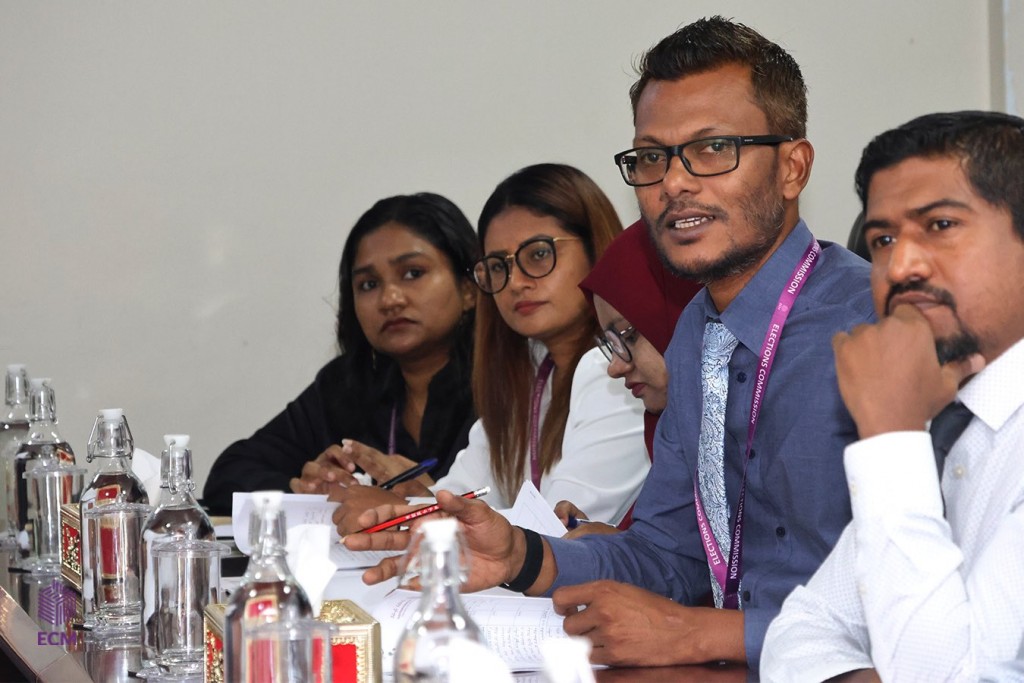 Hurihaa party thakah ves dhaulathun faisaa dhey gothah gaanoonah genna islaahu thah AG office ah fonuvaifi