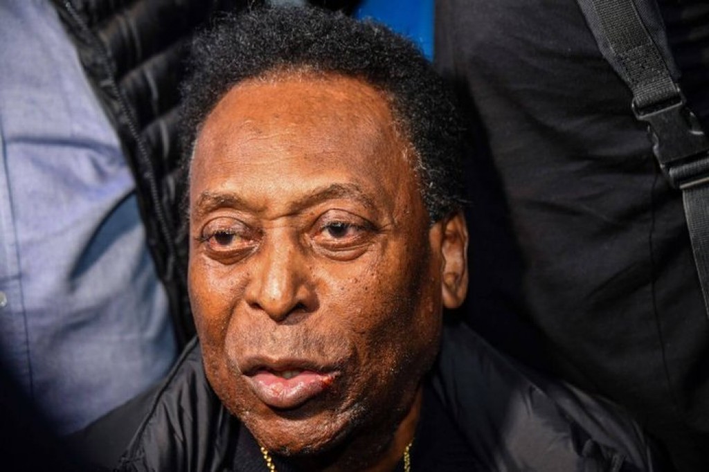 Pele ge gohorun tumor eh nagaifi, eynaa ge message gai football ge roohu