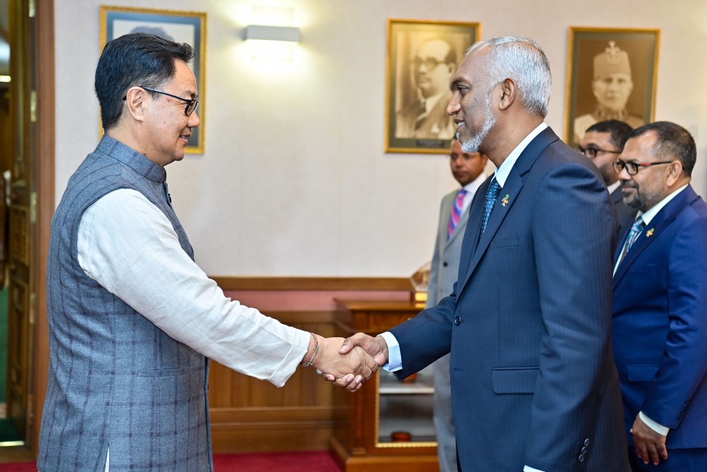 India sifain fonuvaalumuge mashvaraathah kaamiyaabu: Raees