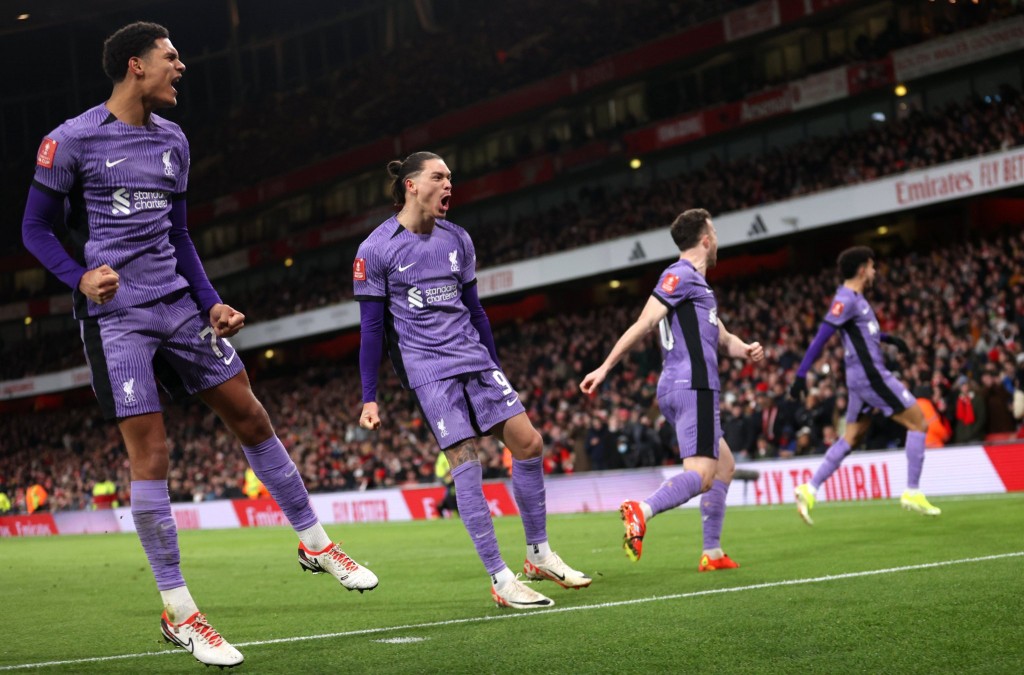 Arsenal katuvaalai Liverpool kuriyah, City ah thafaathu bodu molheh