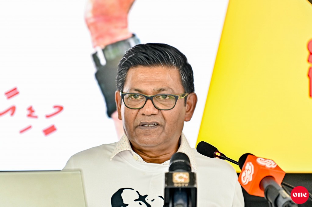 Save FAM: football conferance eh baavvai, aa league akah mashvaraa kuranee