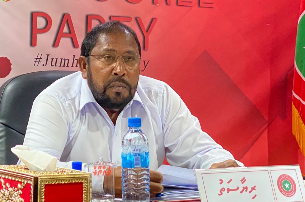 Dharumavanthaigai admit kohggen Qasim Ibrahim ge test thakeh hadhanee, haalu rangalhu