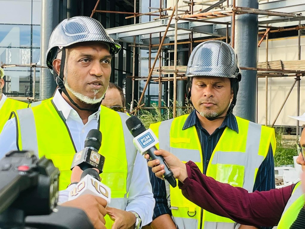 Airport mashroou ah 80 million dollar dhinee alhugandu edhigen: Muizzu
