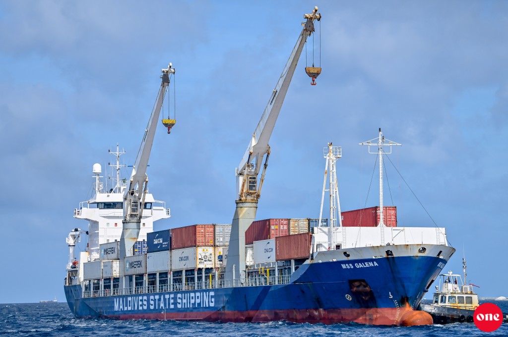 Shipping kunfunin ithuru container boat eh ganefi, June mahu fahukolhu Raajje gehnaane