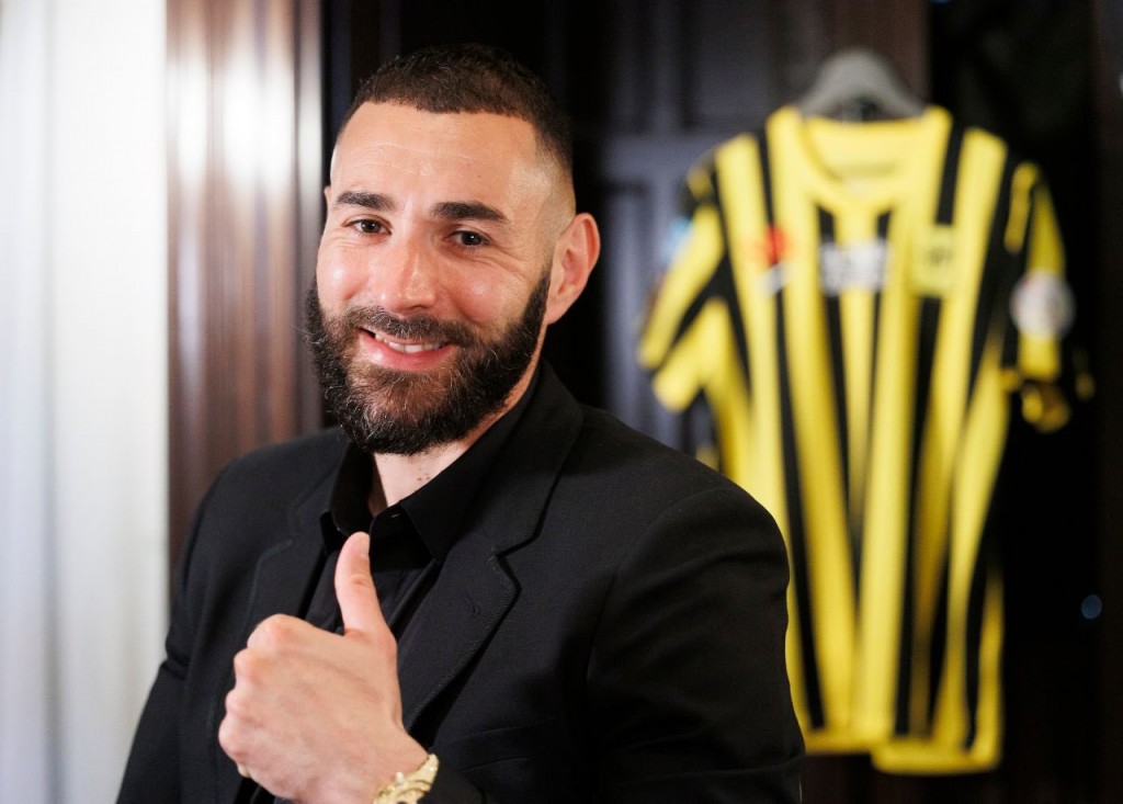 Ittihad in Benzema iulaanu koffi, 3 season in 600 million Euro jeheyne