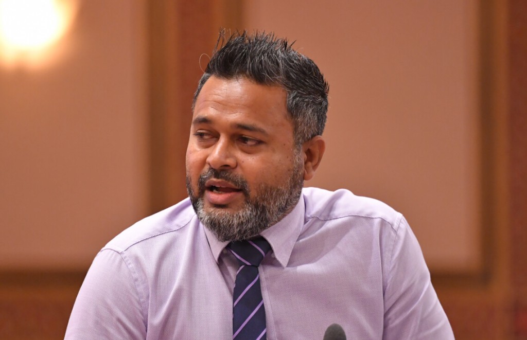Majlis ge Raees kamun Nasheed vaki kuran jehey sababeh nei: Shiyam