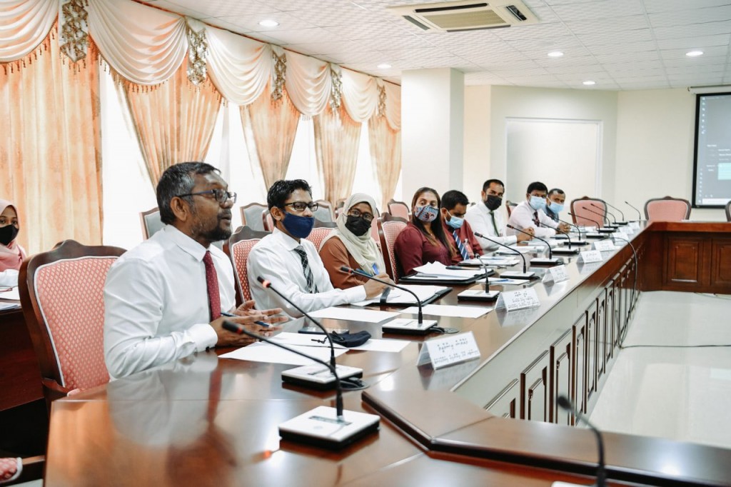 Agency eh medhuveri nukoh sarukaaru vazeefaa thakah bidheyseen nugenevey goiy hadhanee