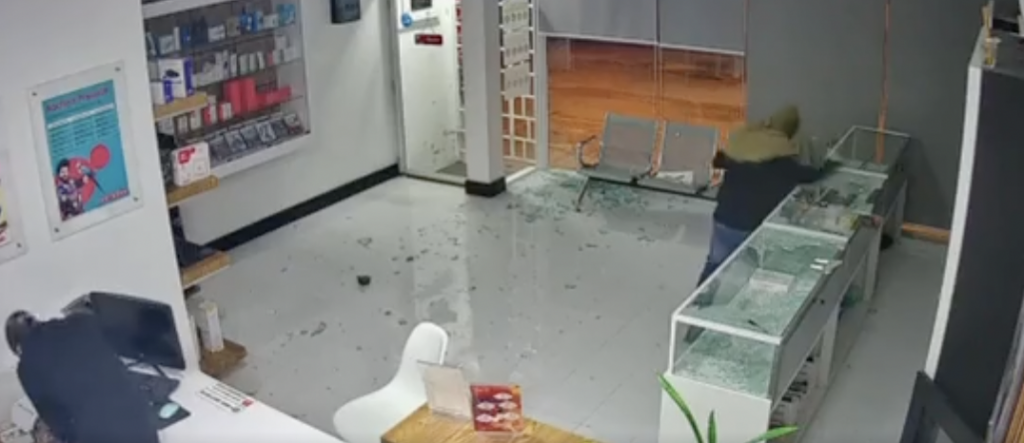 Hithadhoo gai fihaara eh falhaalai gina adhadheh ge mudhaa vagah nagaifi