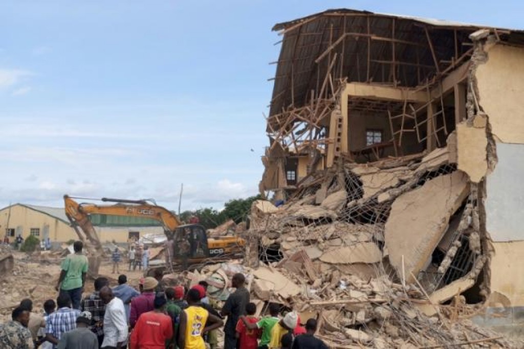 Nigeria school ehggai test hadhan thibbai imaaraaiy vehtti 21 meehaku maruvehjje