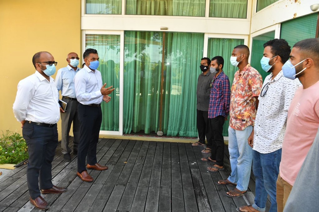 Flying school ge dharivarun thakeh vaki kuran ninmi ninmun baathil kuran angaifi