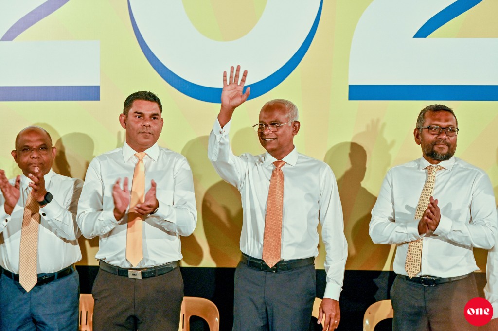 Riyaasee inthihaabah thahyaaruvumuge gothun maadhamaa haveeru konme rashehgai MDP ge dhidha naganee