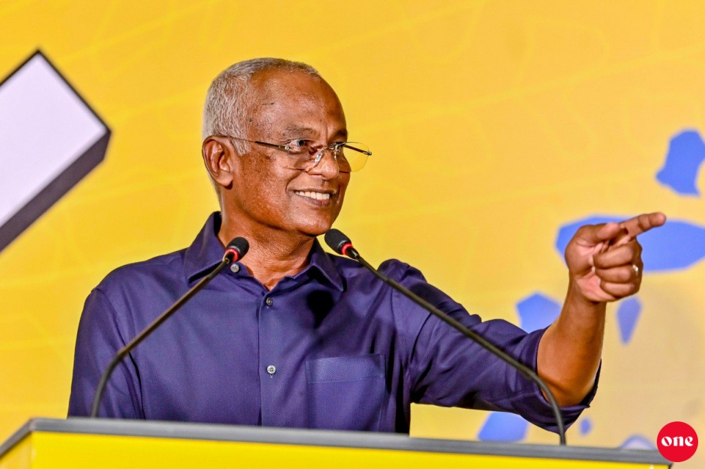January gai fuluhunnaai sifainnaai civil servant inn adhi ehen dhaairaa thakuge musaara thah boduvaane: Raees