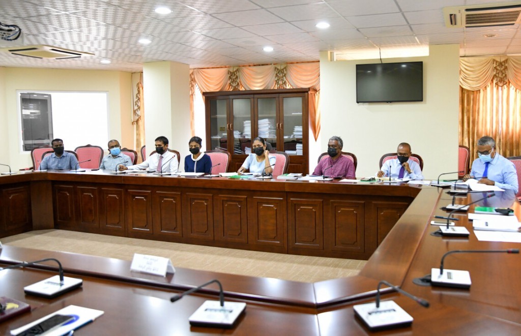 Committee: 119 state officials listed on corruption list