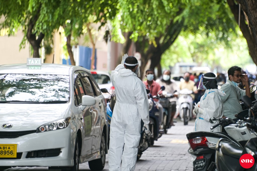 Miadhu positive vee 103 meehun, Male in 35 meehun