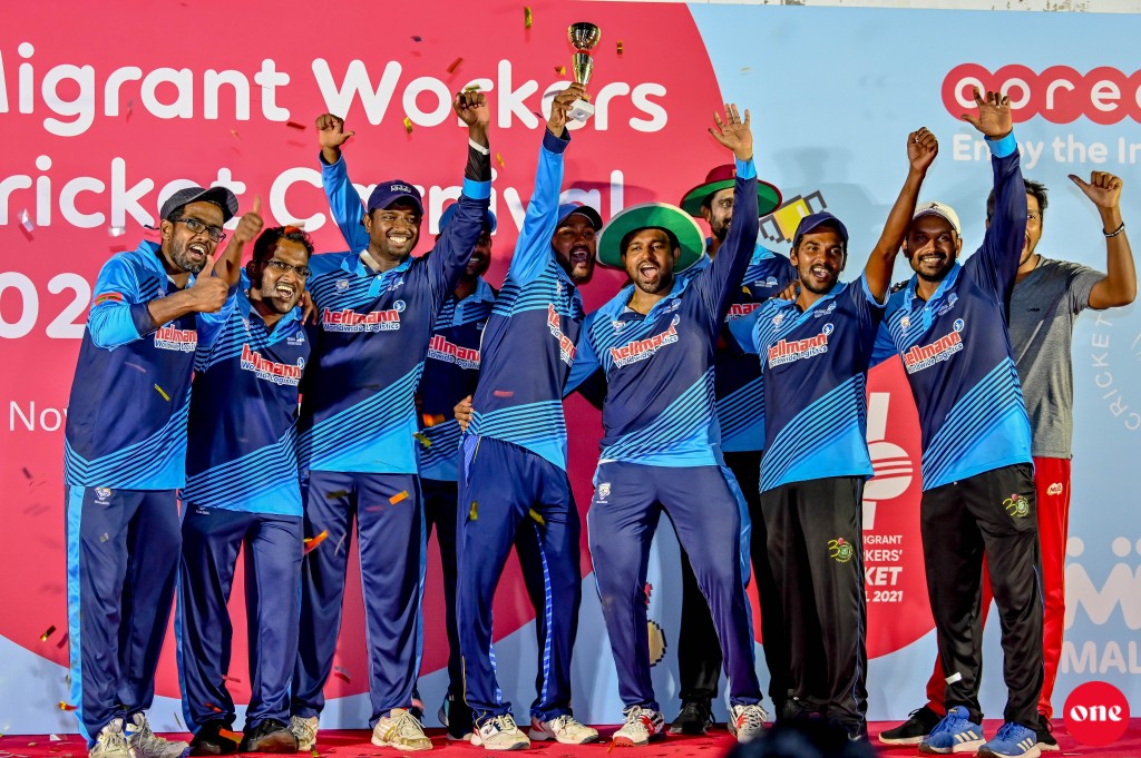 Carnival inn dhakkuvaidhinee bidheysee masahkaiytherinnah veethee baakee vaan nujeheykan, kaamiyabu feshumeh!
