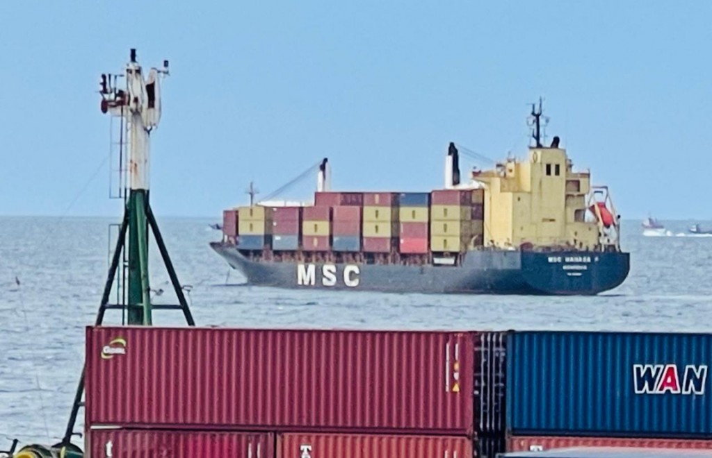Container tha scan kurevey goi hadhanee