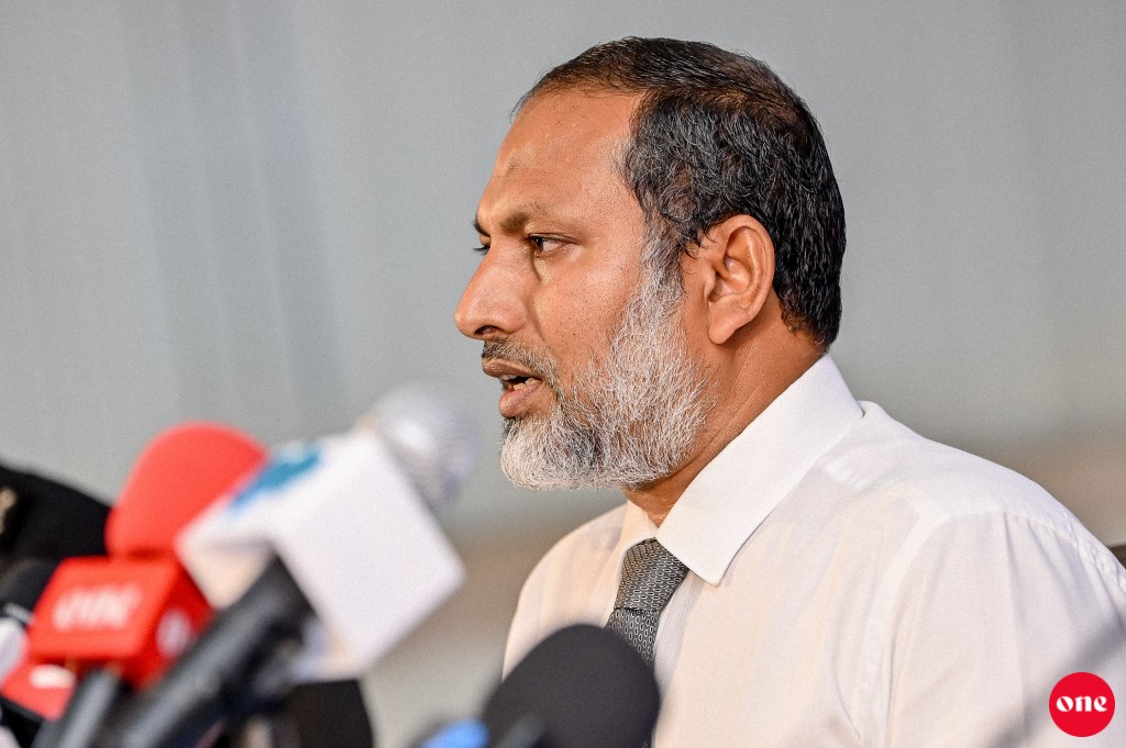 Dheydhey farudhunge medhugai ufedhey mahsalathah hallu kuraanee aniyaaveri vegeneh noon: Imran