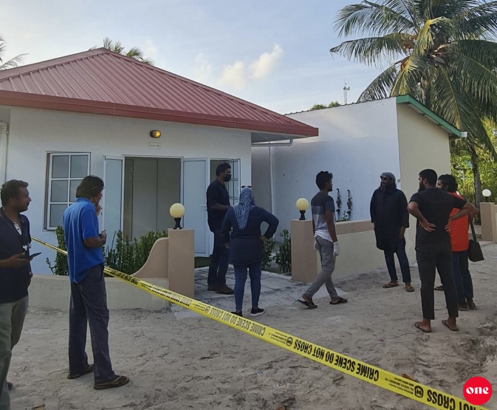 Mahmoodge maru: Anhenakuves fuluhunge himaayathah