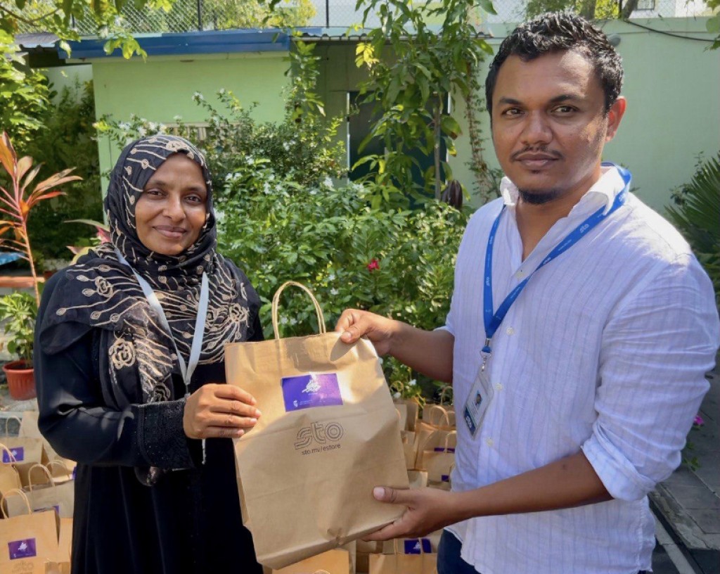 Fiyavatheegai ulhey kudhina STO in Eid hadhiyaa dheefi