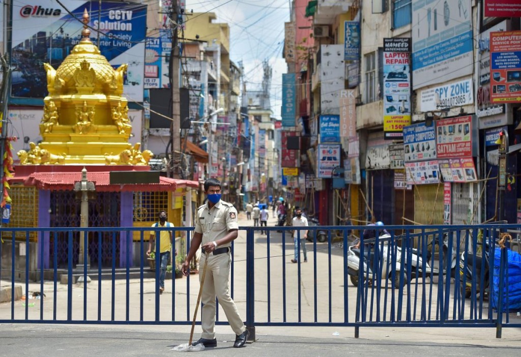 Maadhamaa inn feshigen Bengaluru ge lockdown uvailanee