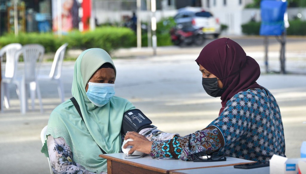 Hulhumale ge aharee dhuvas faahaga kurumah health screening program eh