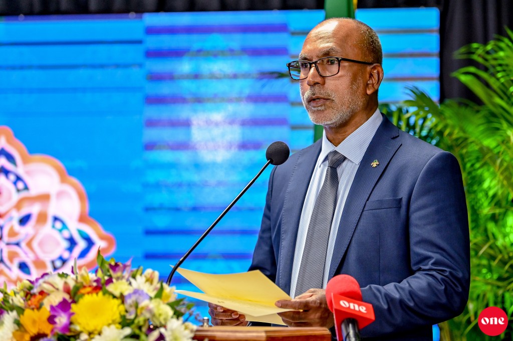 One Photo : Roadha mahuge handhu saabithu kurumah beyvi jalsa