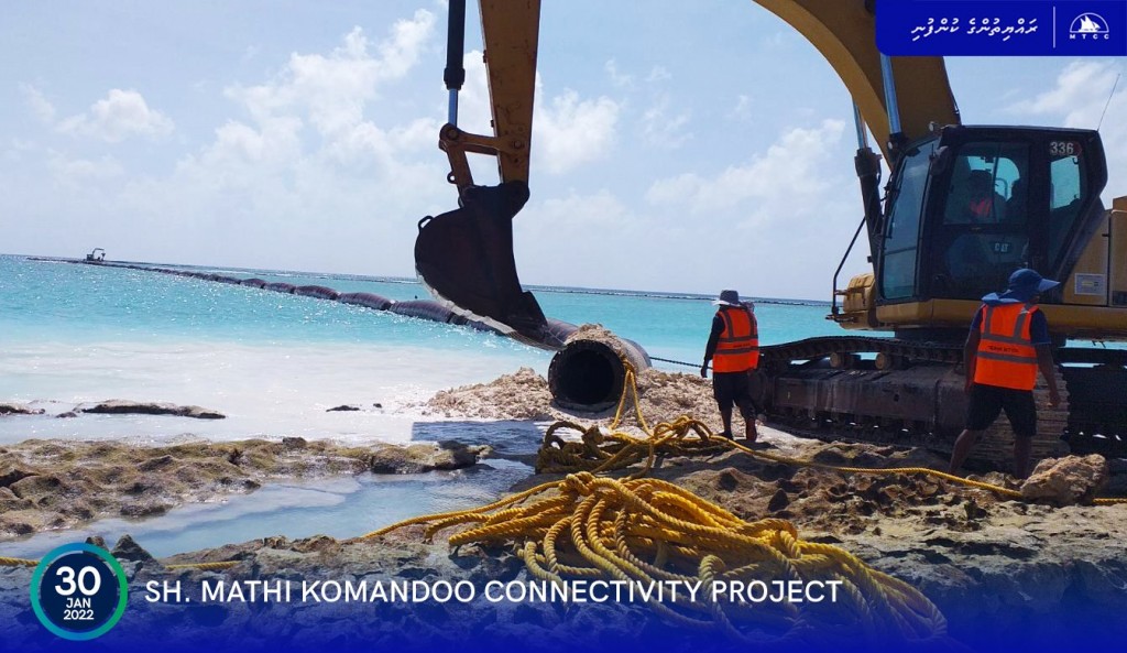 Dhe komandoo gulhaalumah bin hikkumuge masahkaiy mirey fashanee
