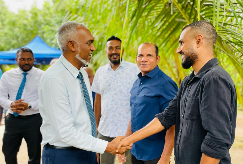 Dhaaimee muvazzafaku vakikuraakah nuninman, ninmee baeh vaguthee muvazzafunge contract aa nukuran: Fenaka